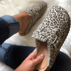 Leopard Vintage Clogs for Women Flat Heel Round Toe Canvas Loafer.
